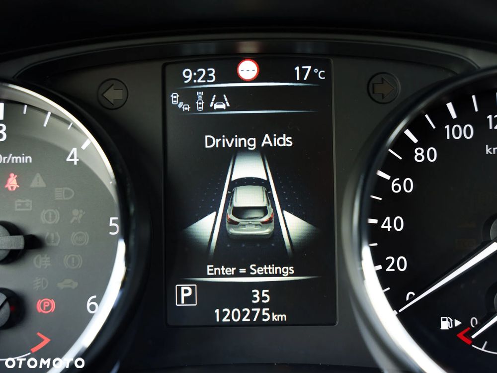 Nissan Qashqai 1.6 dCi Xtronic TEKNA+ - 24