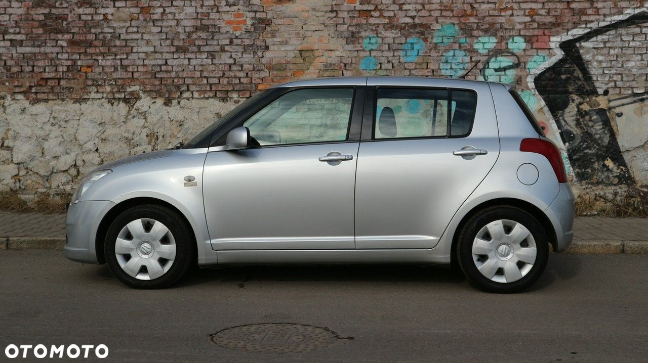 Suzuki Swift - 35
