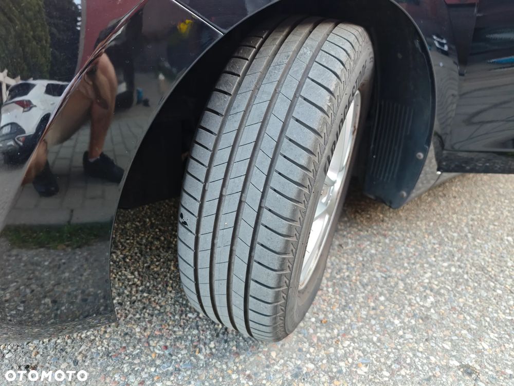 Hyundai i30 1.6 CRDI Trend - 10