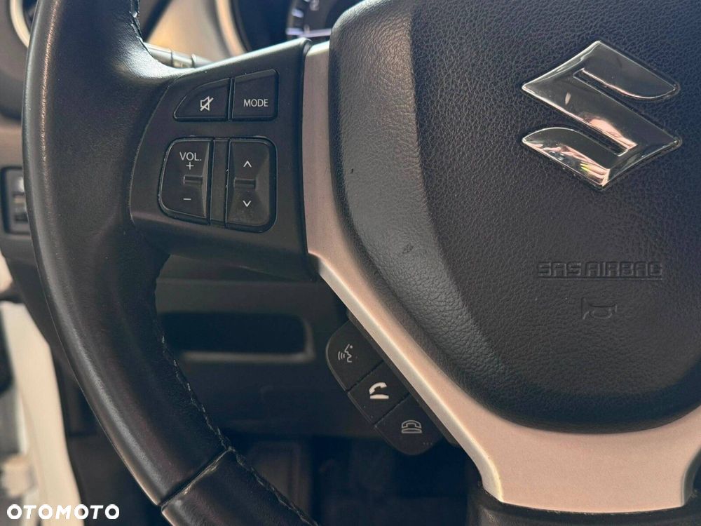 Suzuki Vitara 1.0 Boosterjet Premium 2WD - 12