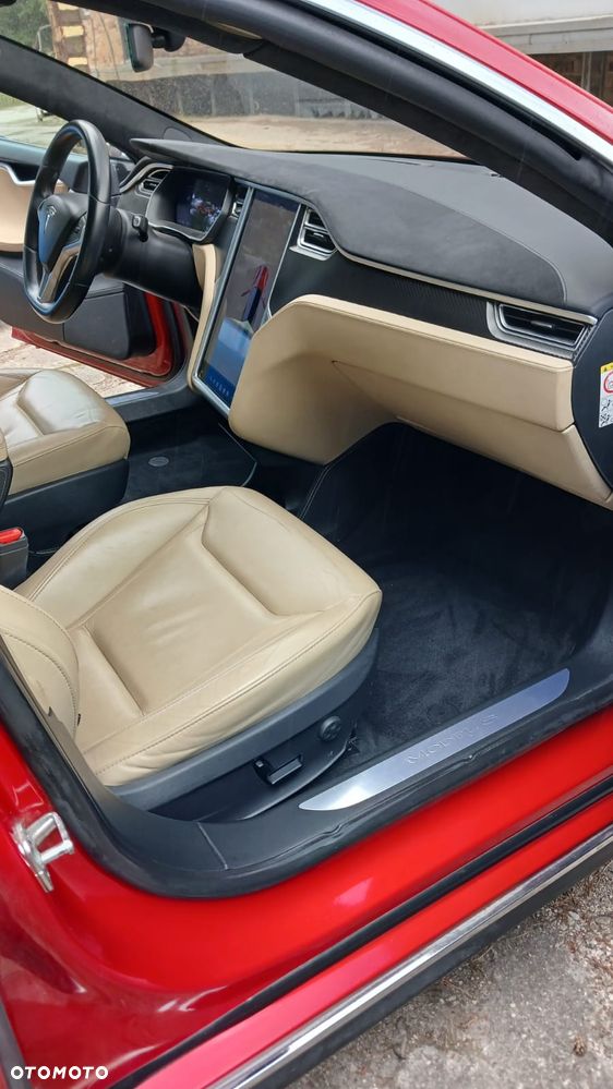 Tesla Model S Performance - 6