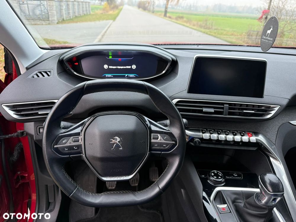 Peugeot 3008 PureTech 130 Stop & Start GPF Allure - 11