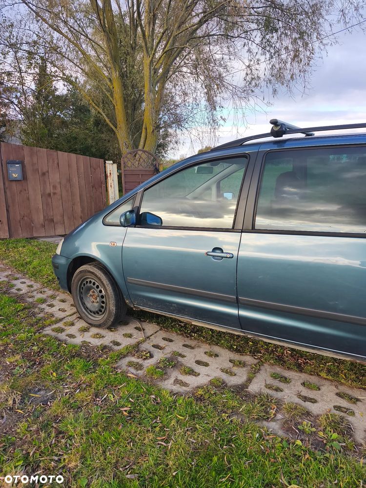 Volkswagen Sharan 2002 photo 4