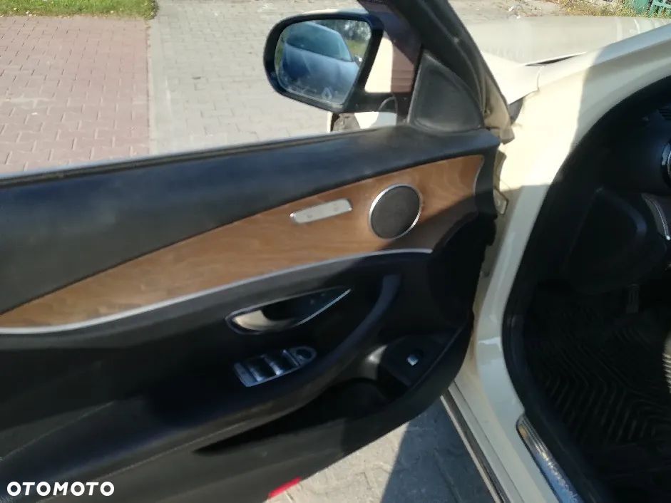 Mercedes-Benz Klasa E 200 d 9G-TRONIC - 5