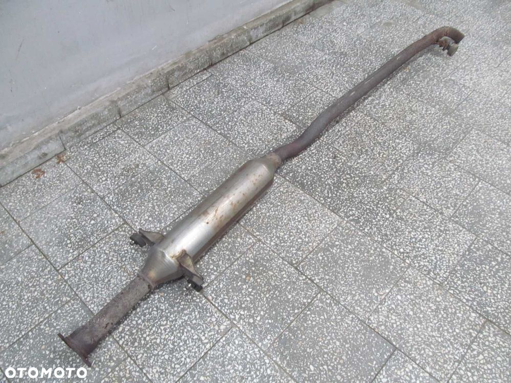 TOYOTA CAMRY 2.4 VVTI 01-06  TLUMIK SRODKOWY 30H02 - 2