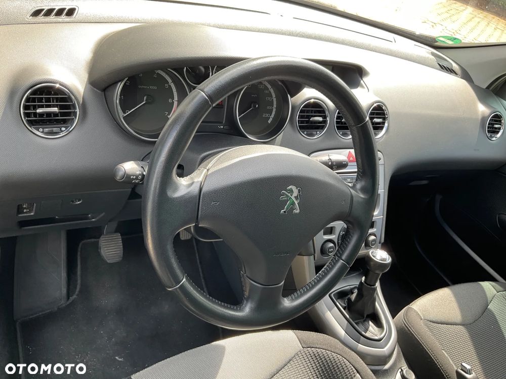Peugeot 308 120 VTi Active - 11