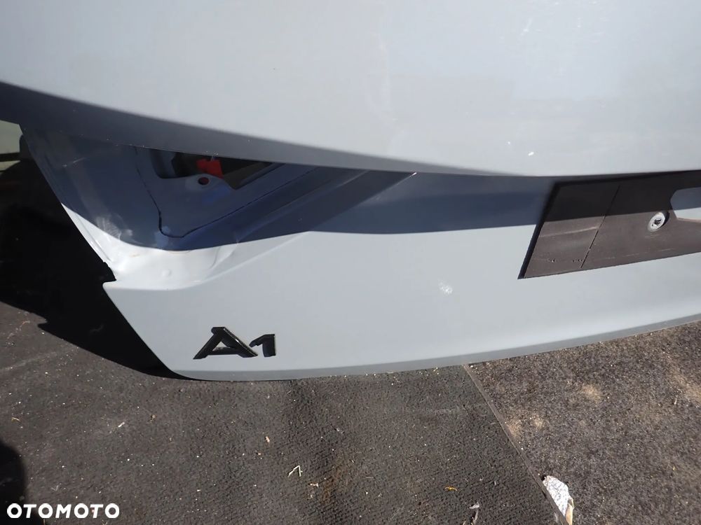 AUDI A1 82A  KLAPA BAGAŻNIKA KPL. - 4