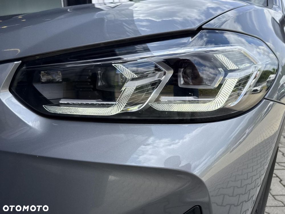BMW X3 xDrive20i mHEV - 22