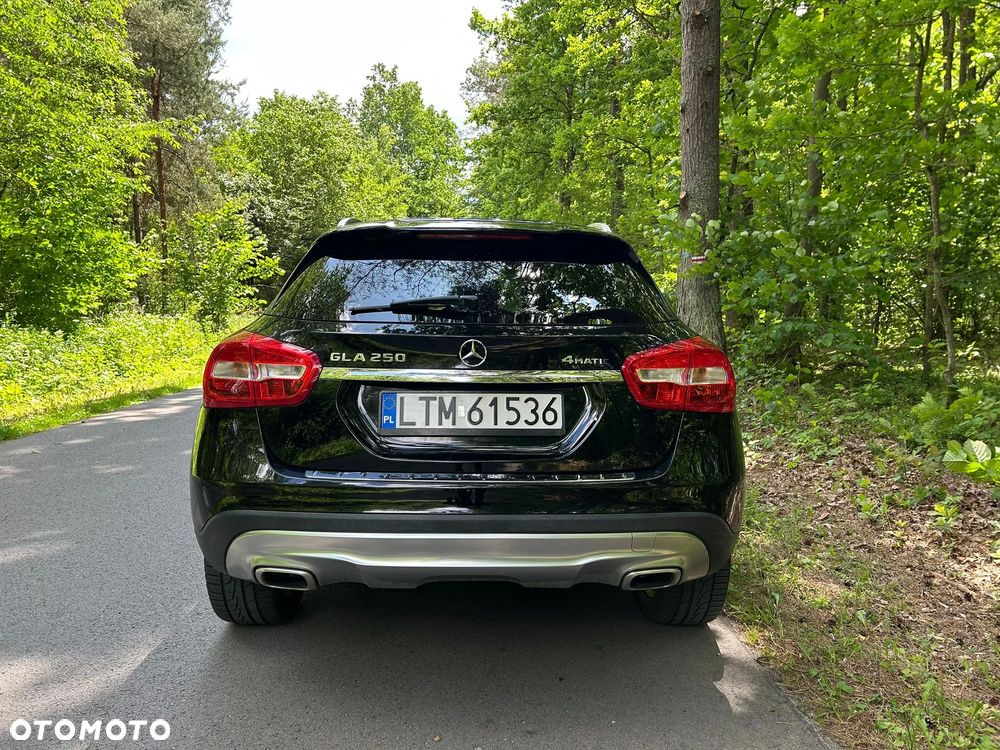 Mercedes-Benz GLA 250 4-Matic - 20