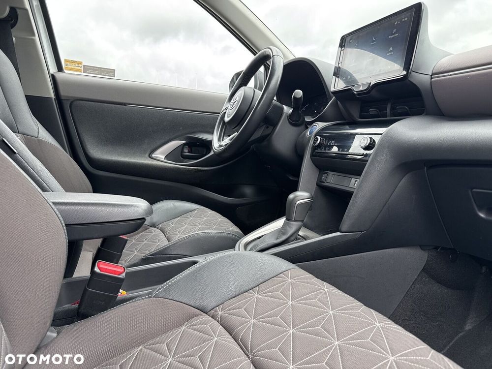 Toyota Yaris Cross - 10