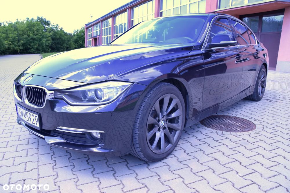 BMW Seria 3 320d Efficient Dynamic Edition Luxury Line - 10