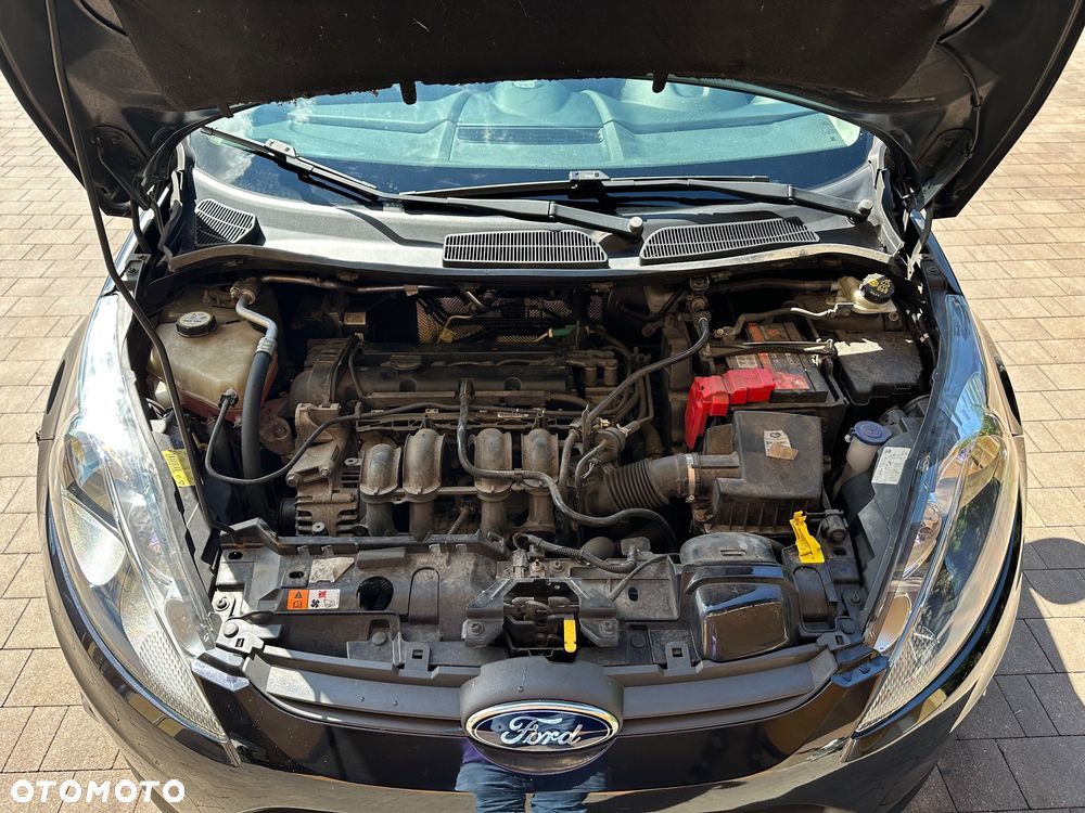 Ford Fiesta 1.25 Champions Edition - 35
