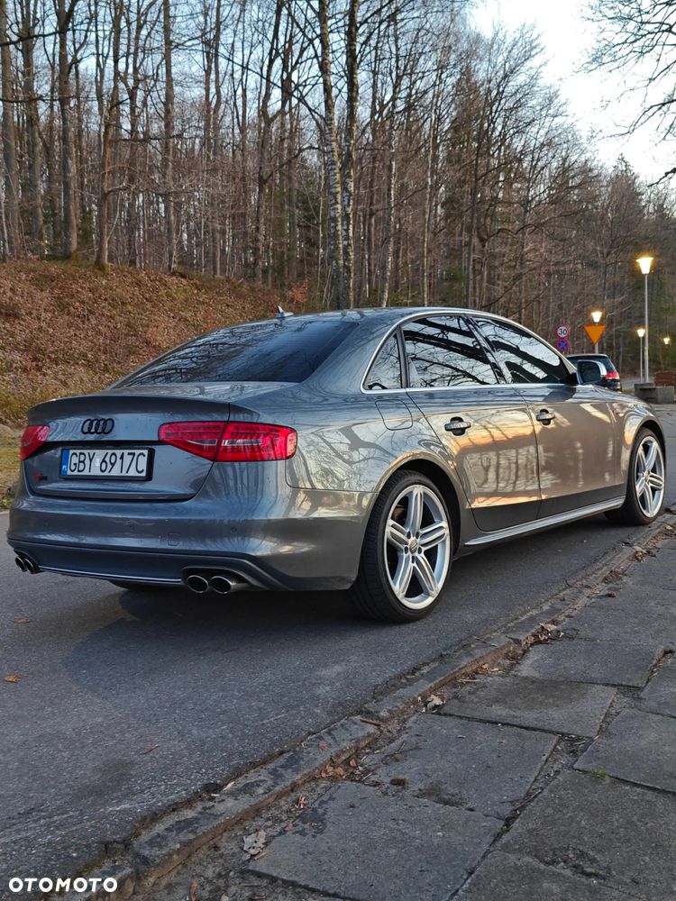 Audi S4 Limousine - 3