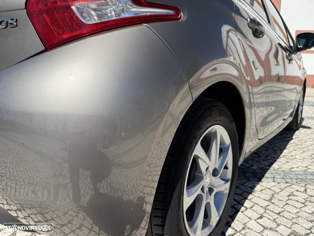 Peugeot 208 1.4 HDi SE Style - 9