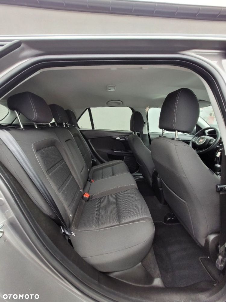 Fiat Tipo 1.4 T-Jet 16v Lounge - 17