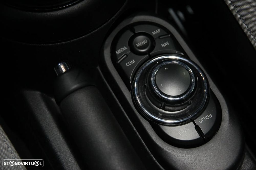 MINI 3 Portas John Cooper Works Plus Auto Desportiva - 18