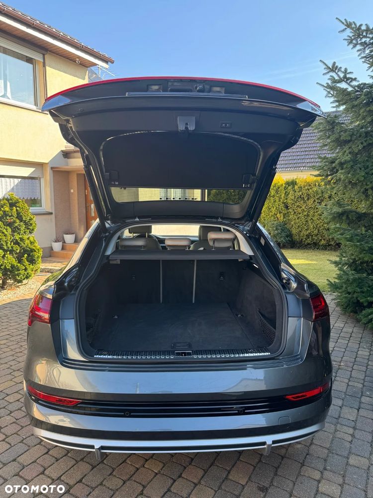 Audi e-tron 55 Quattro S Line - 9