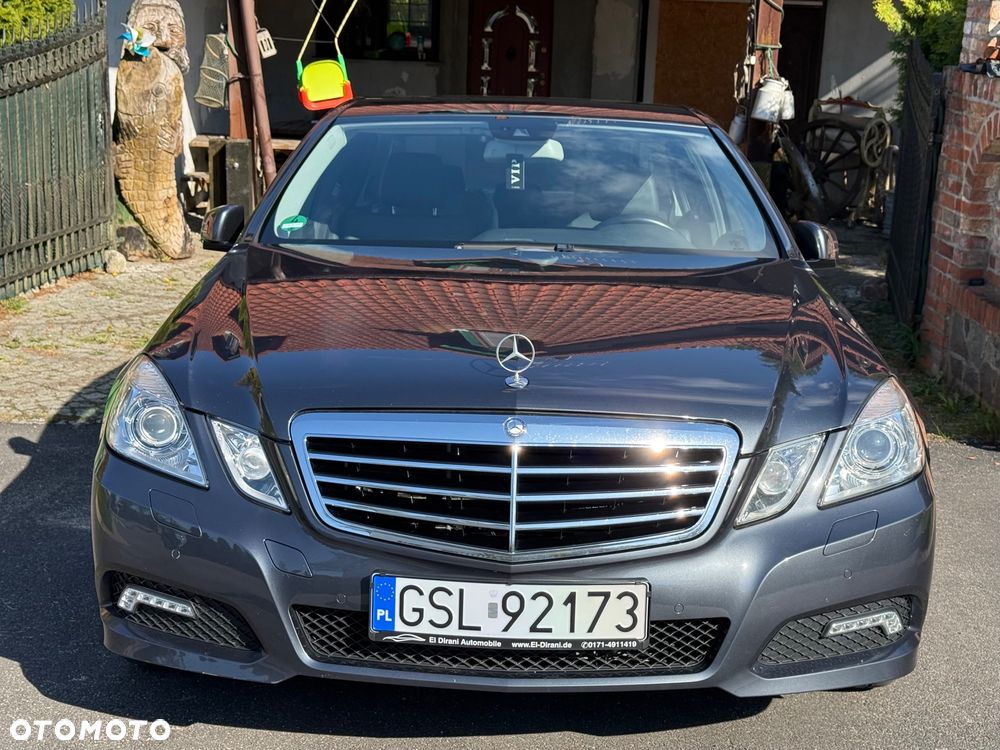Mercedes-Benz Klasa E 250 CGI BlueEffICIENCY Avantgarde - 1