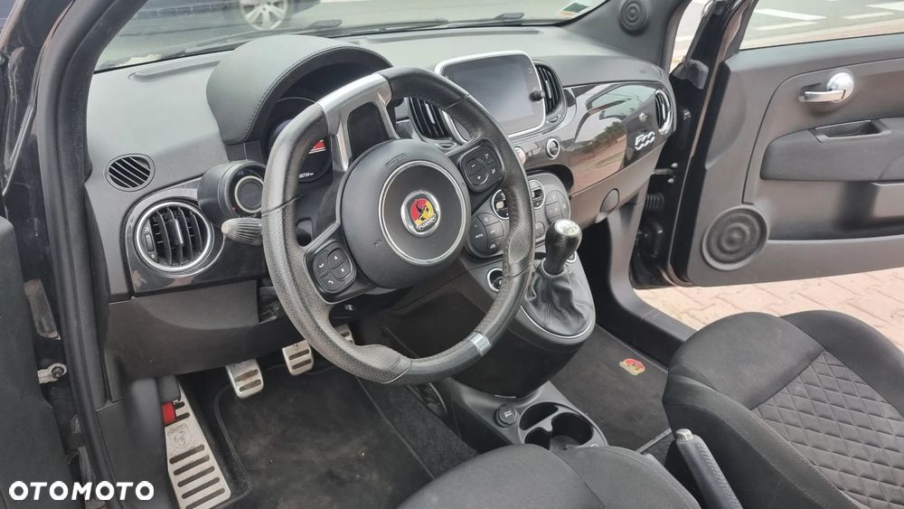 Abarth 595 1.4 T-Jet 16v - 18