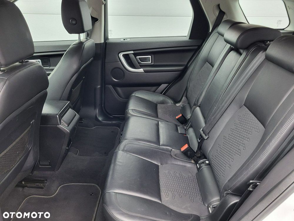 Land Rover Discovery Sport - 22