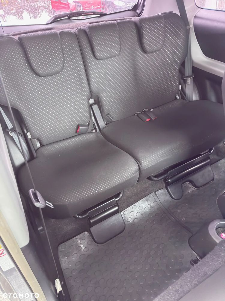 Toyota Yaris 1.33 Prestige - 10