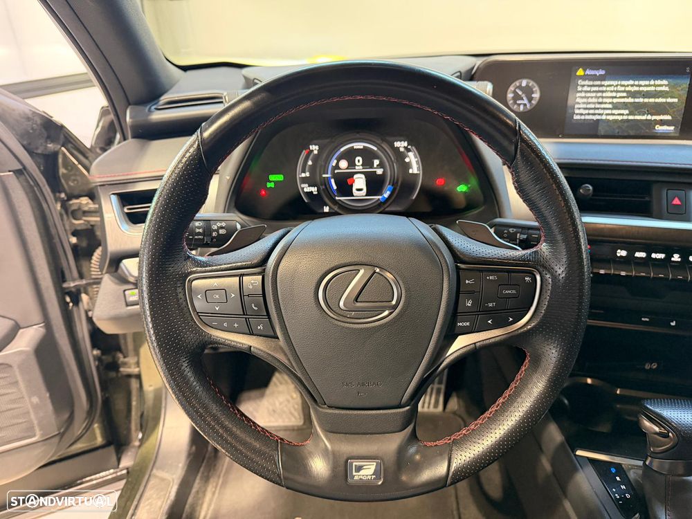 Lexus UX 250h F Sport - 18