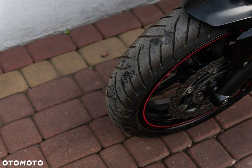 Kawasaki ER - 7