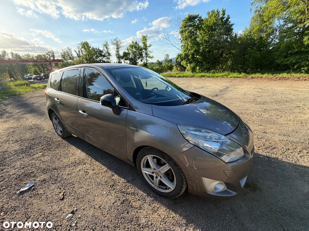 Renault Scenic 1.9 dCi Bose Edition - 1