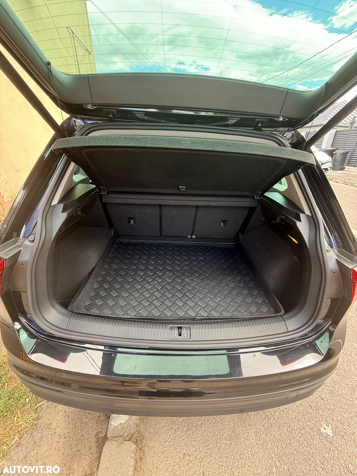 Volkswagen Tiguan 2.0 TDI 4Mot DSG Comfortline - 6