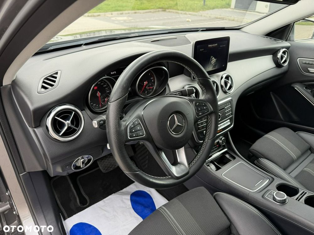 Mercedes-Benz Klasa A 180 d 7G DCT - 19
