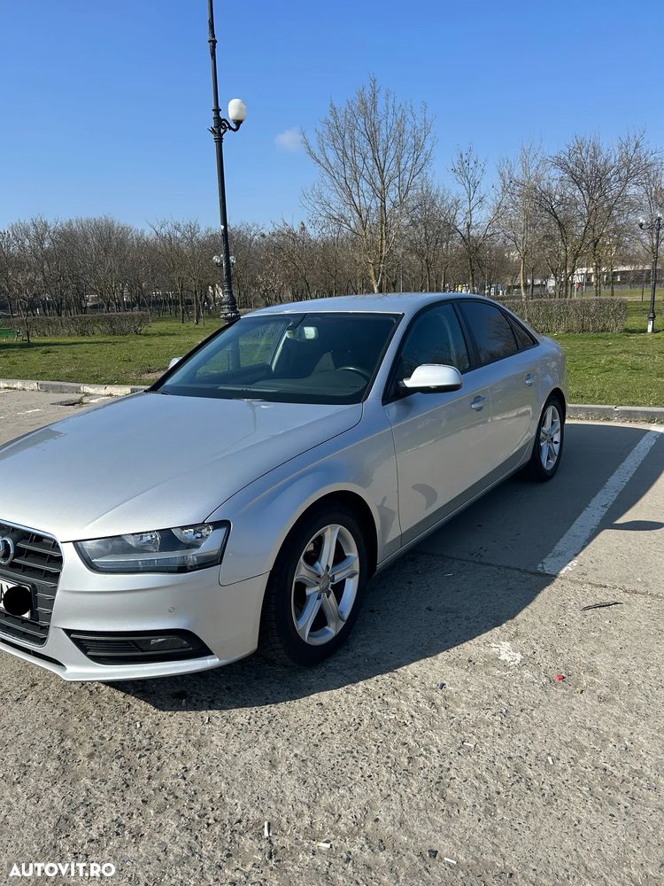 Audi A4 2.0 TDI DPF multitronic Attraction - 9