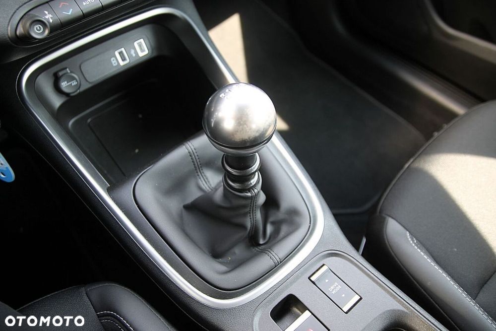 Jeep Avenger 1.2 GSE T3 Altitude FWD - 20