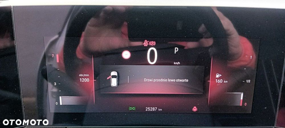 Opel Astra 1.2 T GS Line S&S - 9