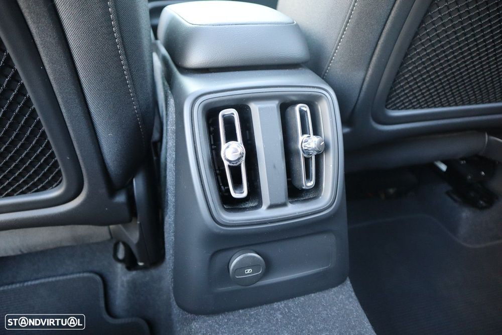 Volvo XC 40 1.5 T4 PHEV Inscription Expression - 52