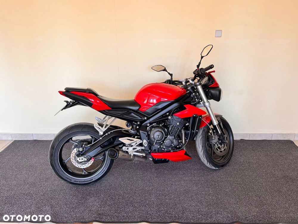 Triumph Street Triple - 14