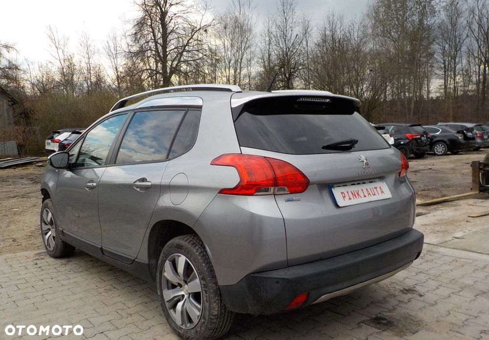 Peugeot 2008 1.2 Pure Tech GPF Style - 12