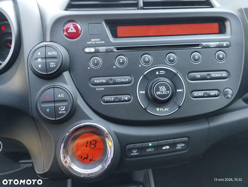 Honda Jazz 1.4 i-VTEC Comfort - 24
