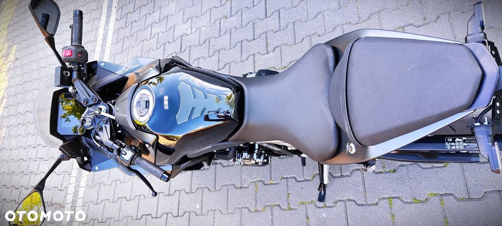 Suzuki GSX - 8