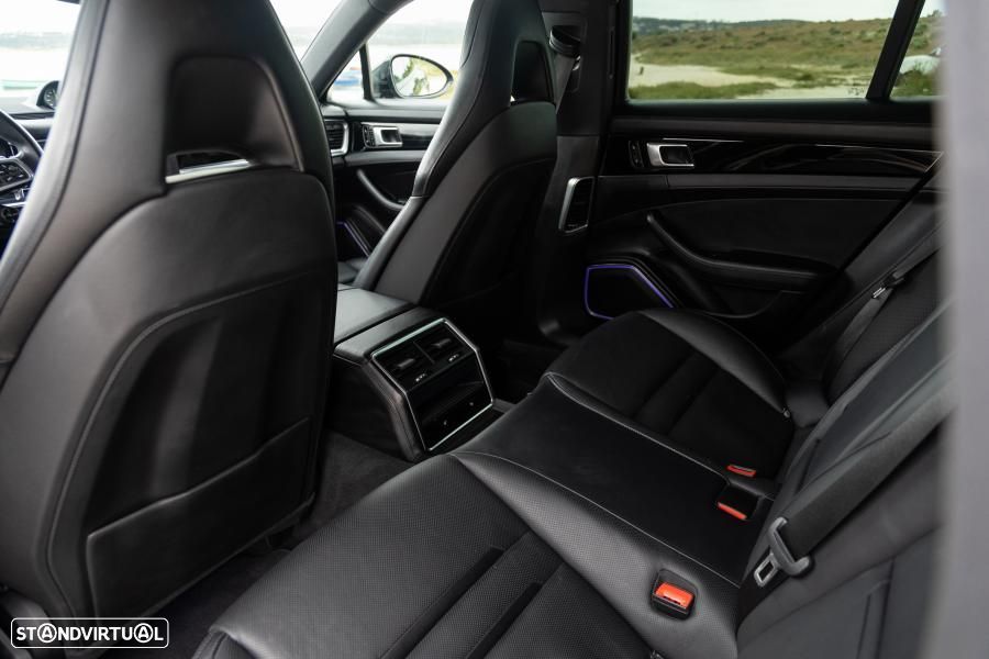 Porsche Panamera Sport Turismo 4 E-Hybrid - 51