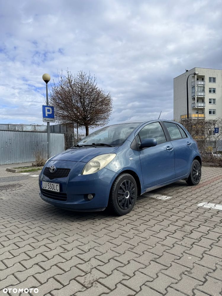 Toyota Yaris 1.3 Luna A/C - 3
