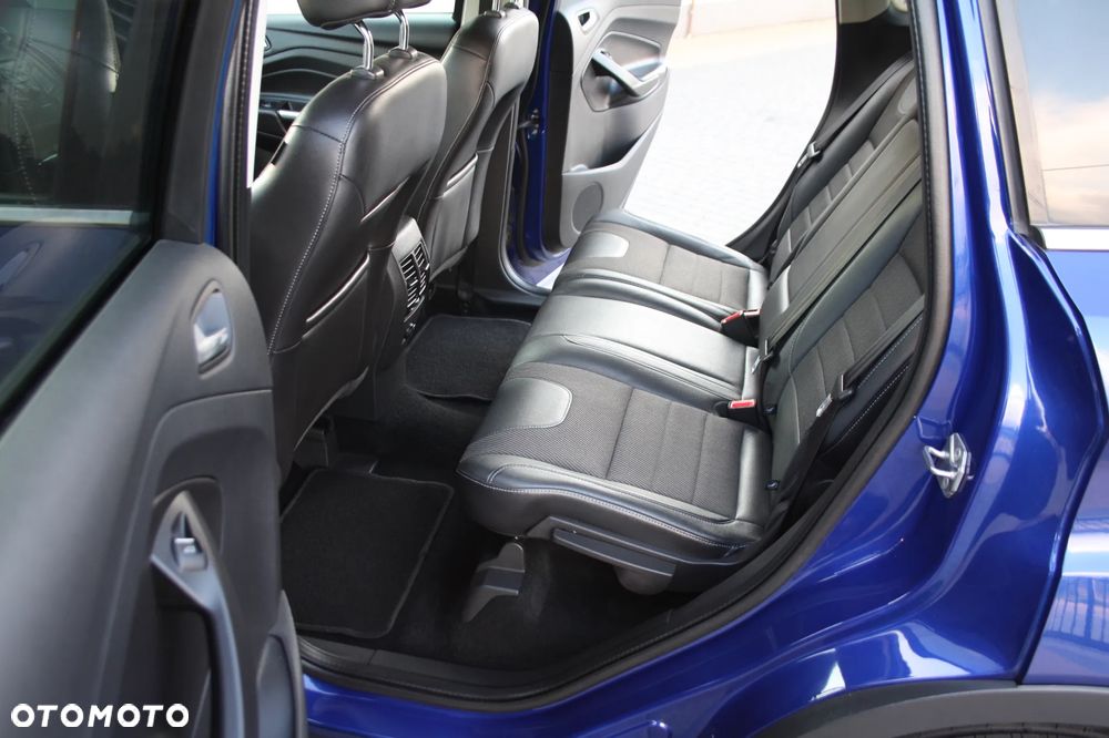Ford Kuga 1.6 EcoBoost 2x4 Titanium - 10