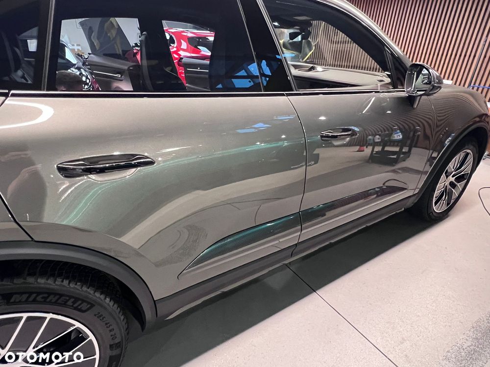 Porsche Macan - 3