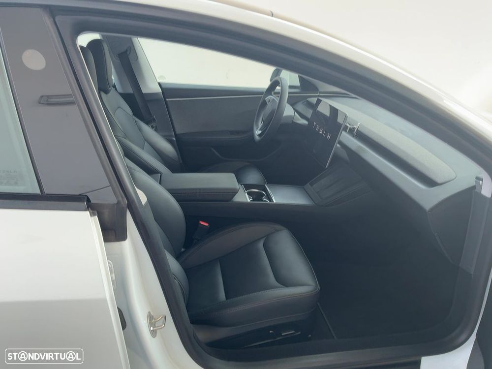 Tesla Model 3 2024 photo 5
