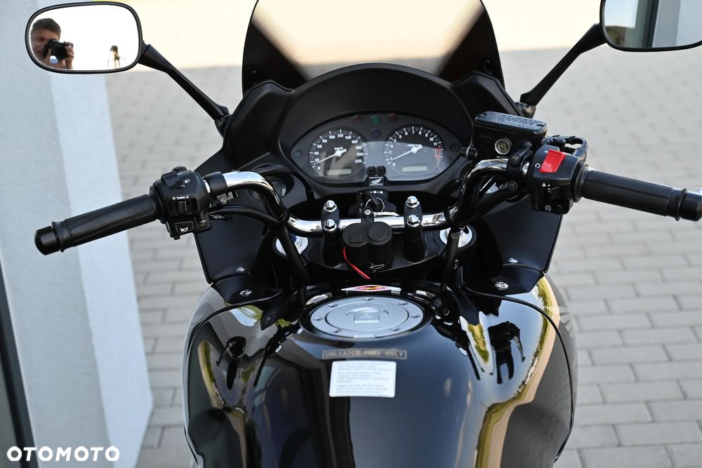Honda CBF - 7