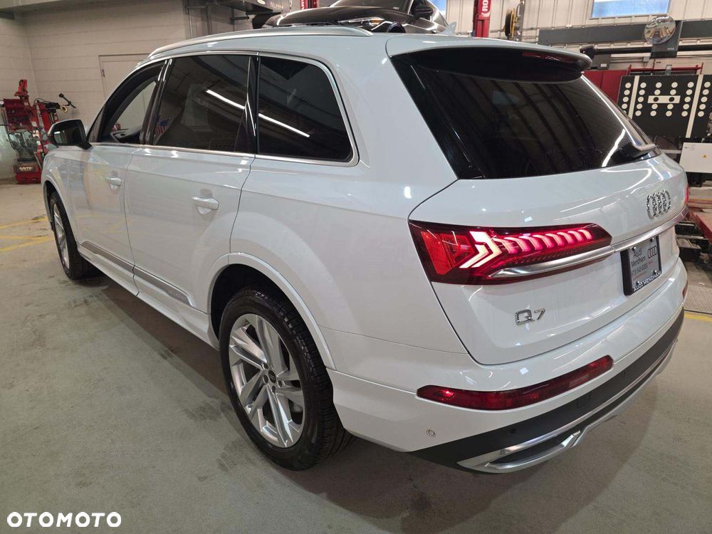 Audi Q7 ver-55-tfsi-quattro-tiptronic-s-line - 2