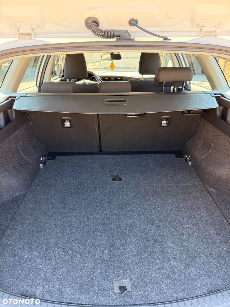Toyota Auris Hybrid 135 Comfort - 10