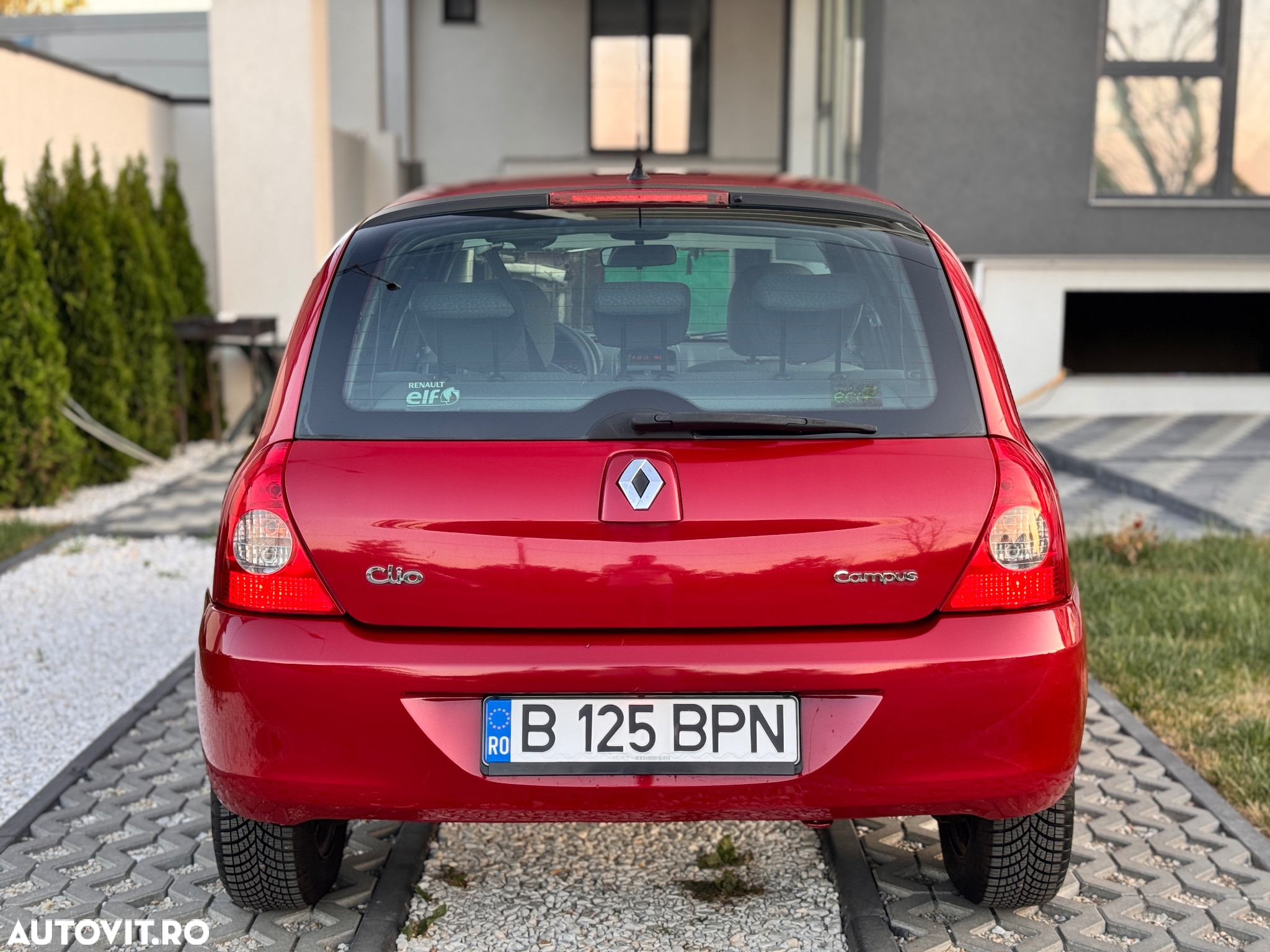 Renault Clio III 1.2 16V Authentique - 6