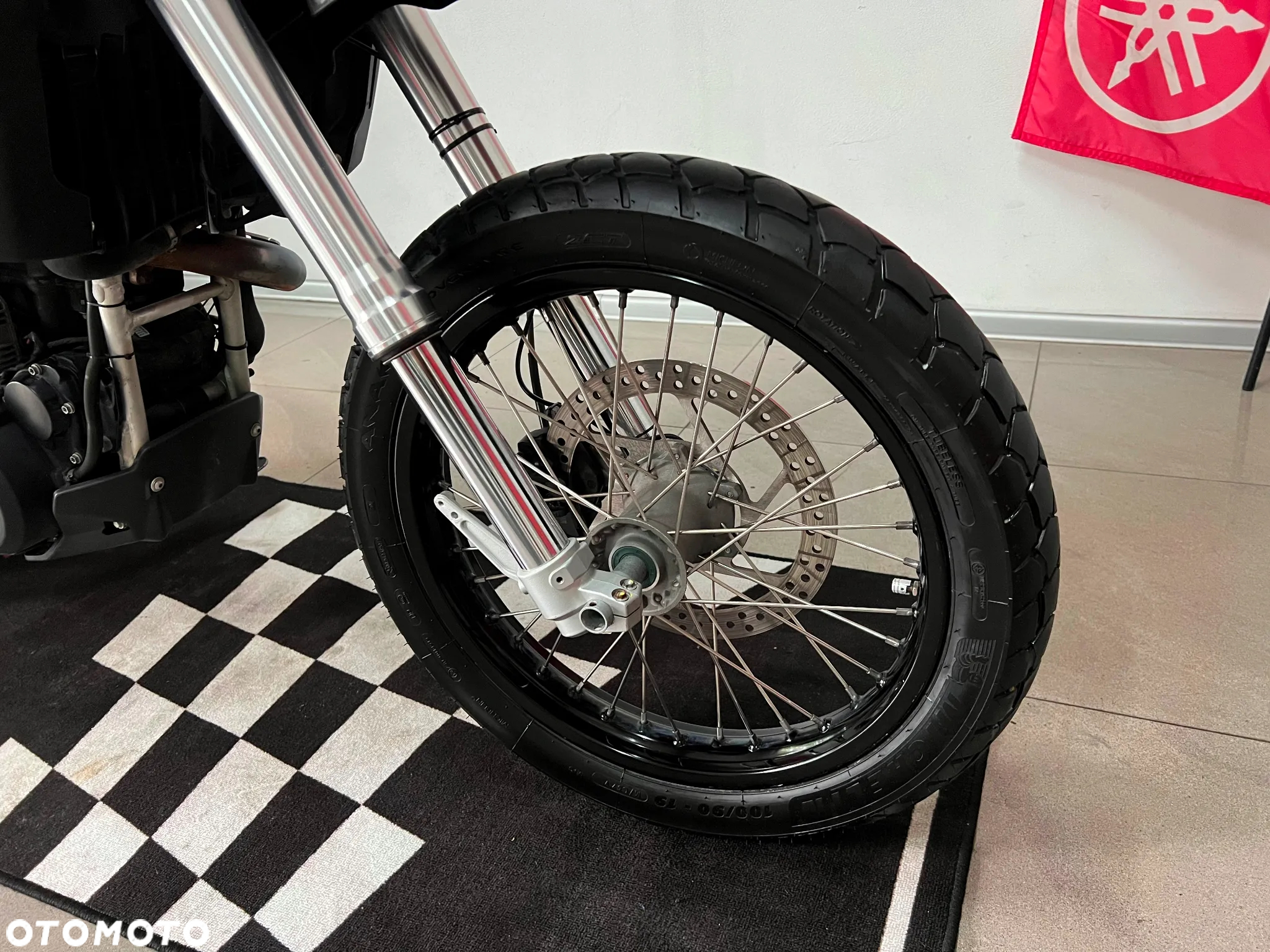 BMW G - 13