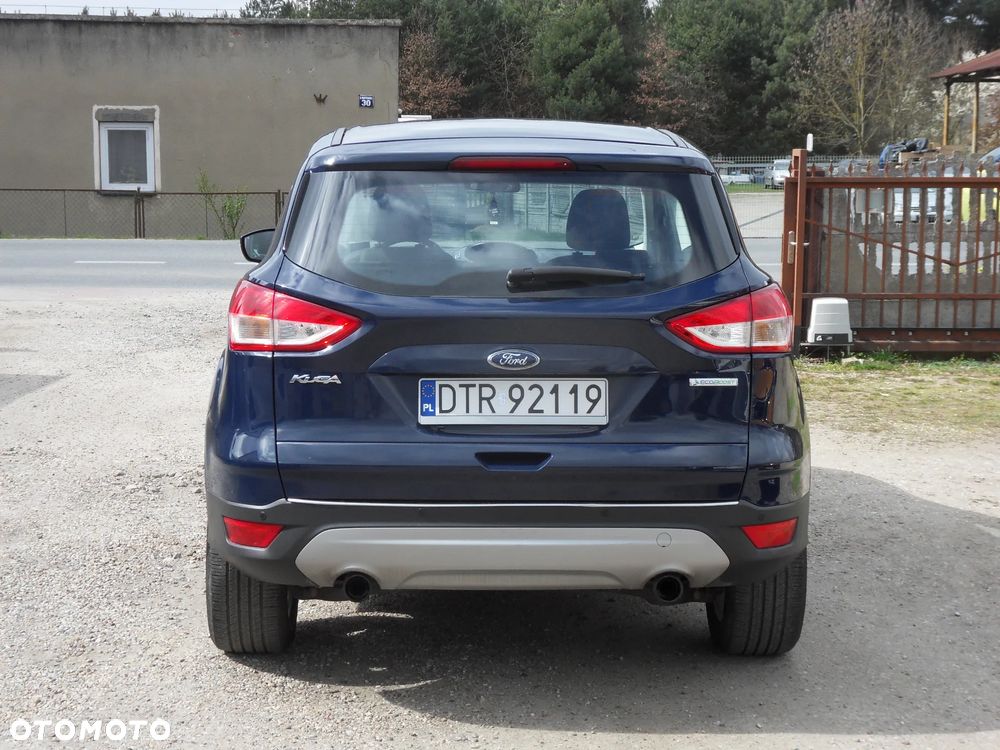 Ford Kuga 1.5 EcoBoost 2x4 Business Edition - 4