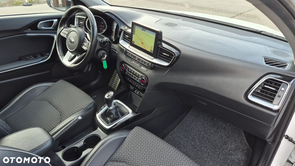 Kia Ceed 1.4 T-GDI L Business Line Plus - 8